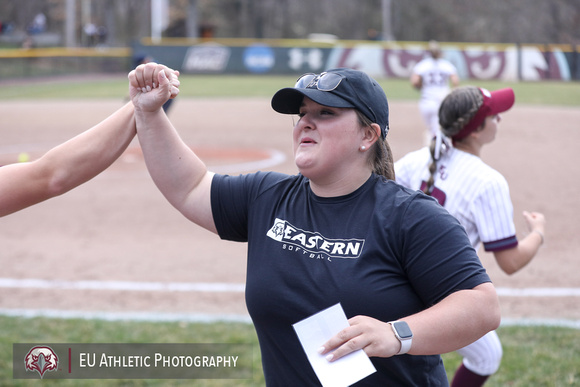 Softball vs. Neumann-011