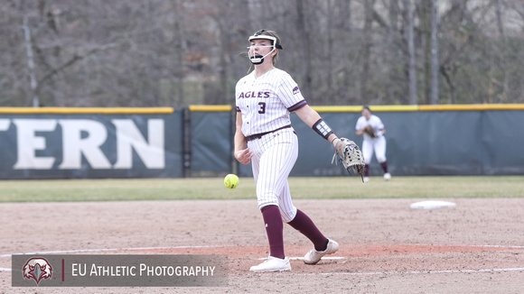 Softball vs. Neumann-020